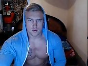 Jeune mâle Russe TTBM s’exhibe en webcam