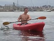 Branlette avec un kayakiste
